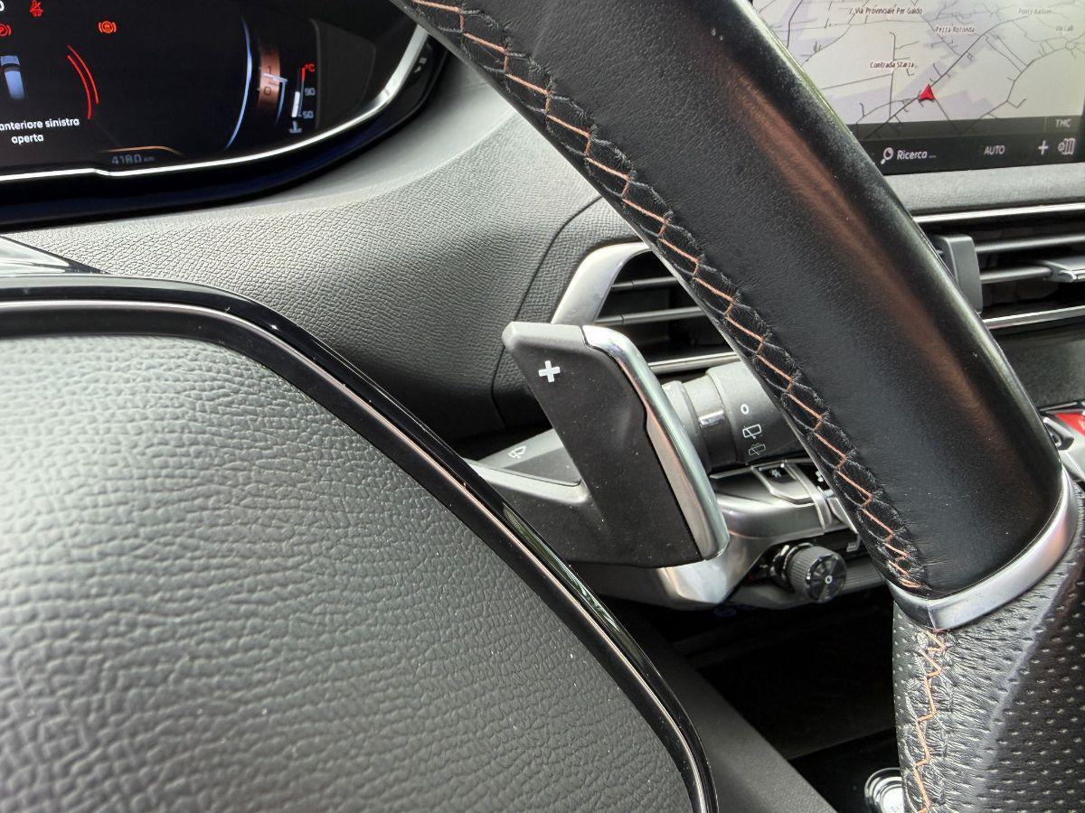 PEUGEOT - 3008 - PureTech Turbo 130 S&S EAT8 GT Line