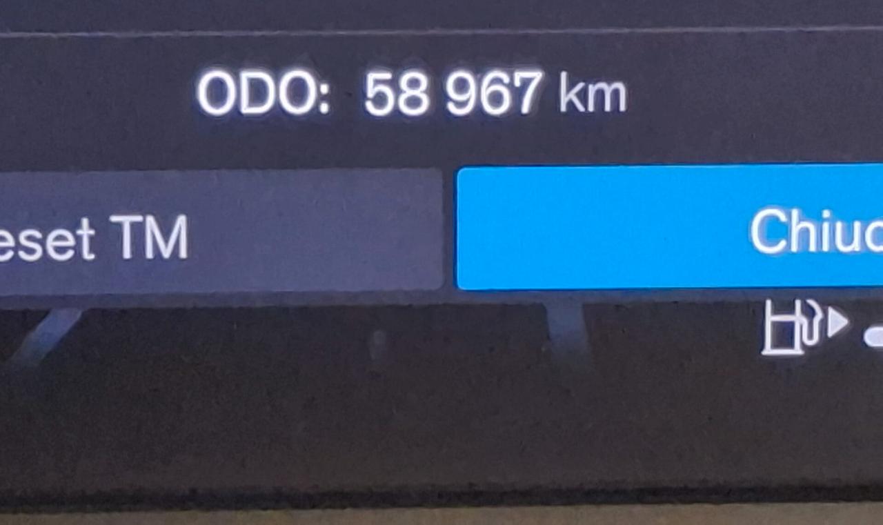 Volvo XC40 B3 automatico Ultimate Dark