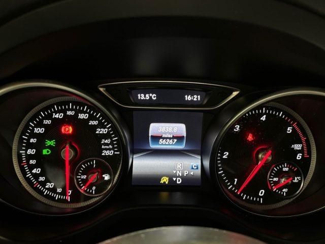 MERCEDES-BENZ GLA 200 d Auto 4Matic Premium Navi Tetto