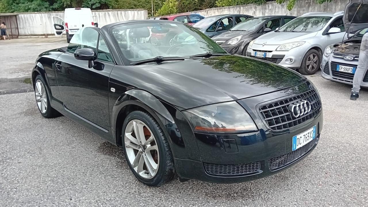 Audi TT-cabrio quattro-1.8 t-190 cv-2006