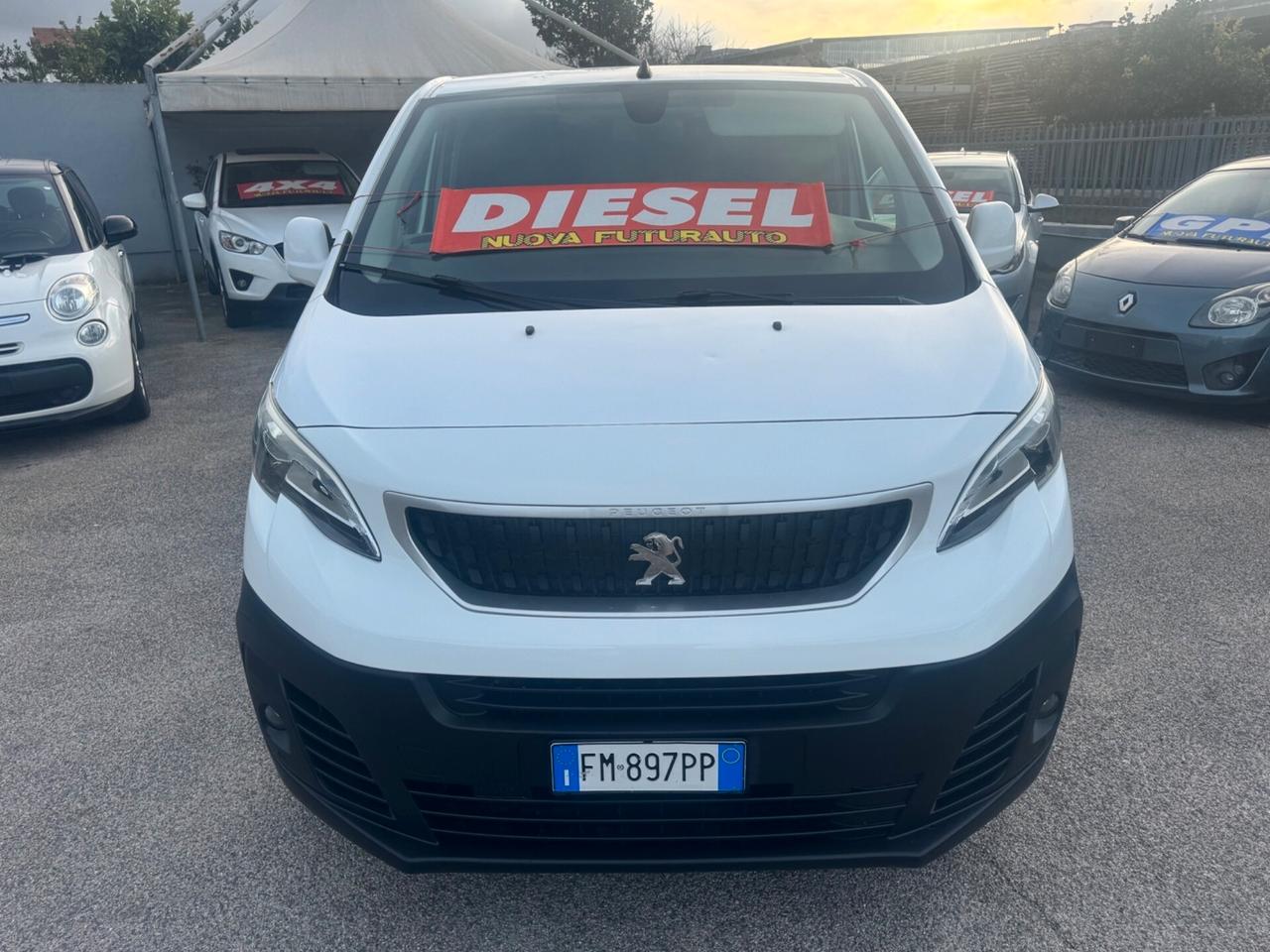 Peugeot Expert BlueHDi 120 Passo medio con porta laterale