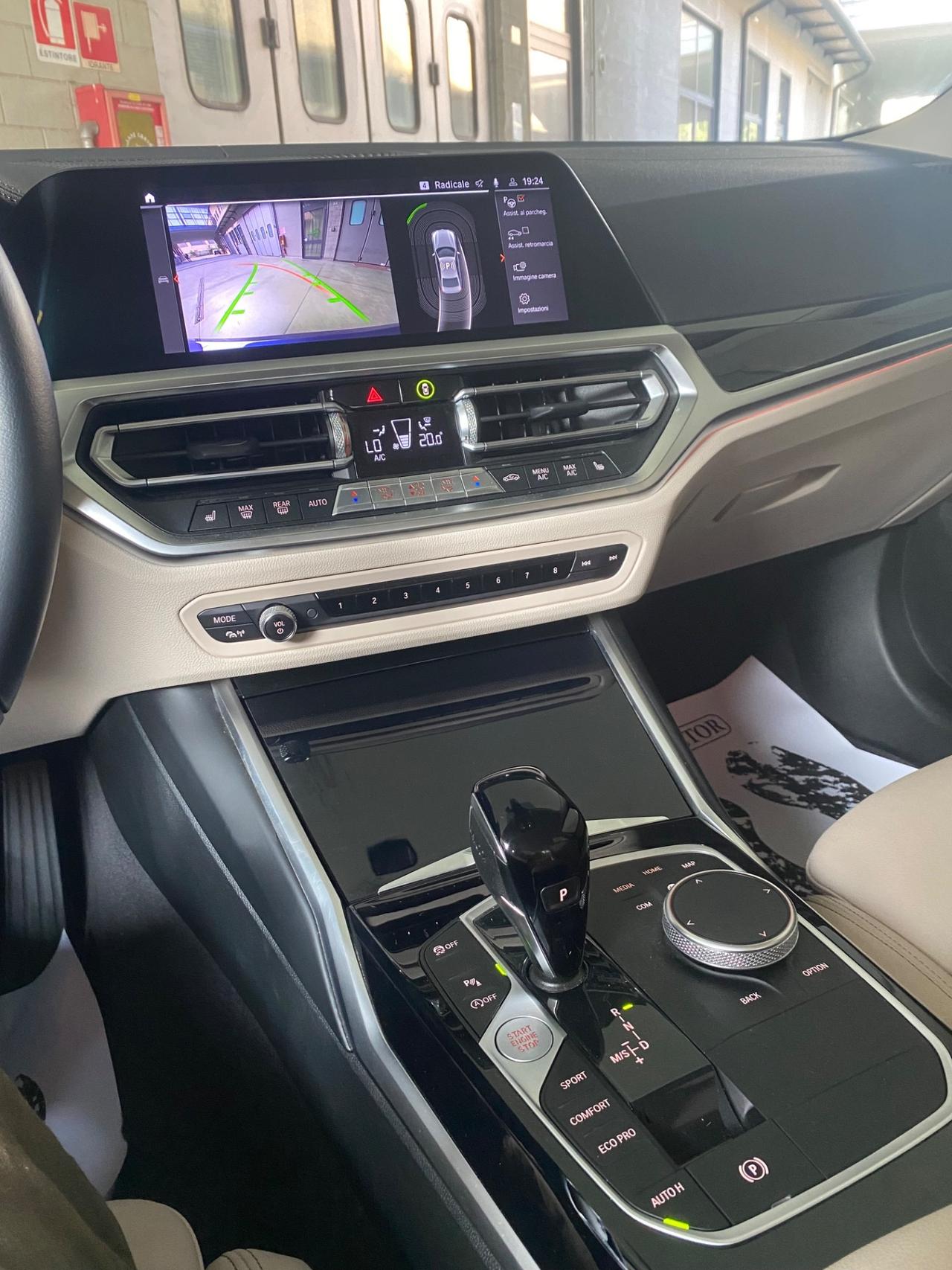 Bmw 330 330i xDrive Luxury