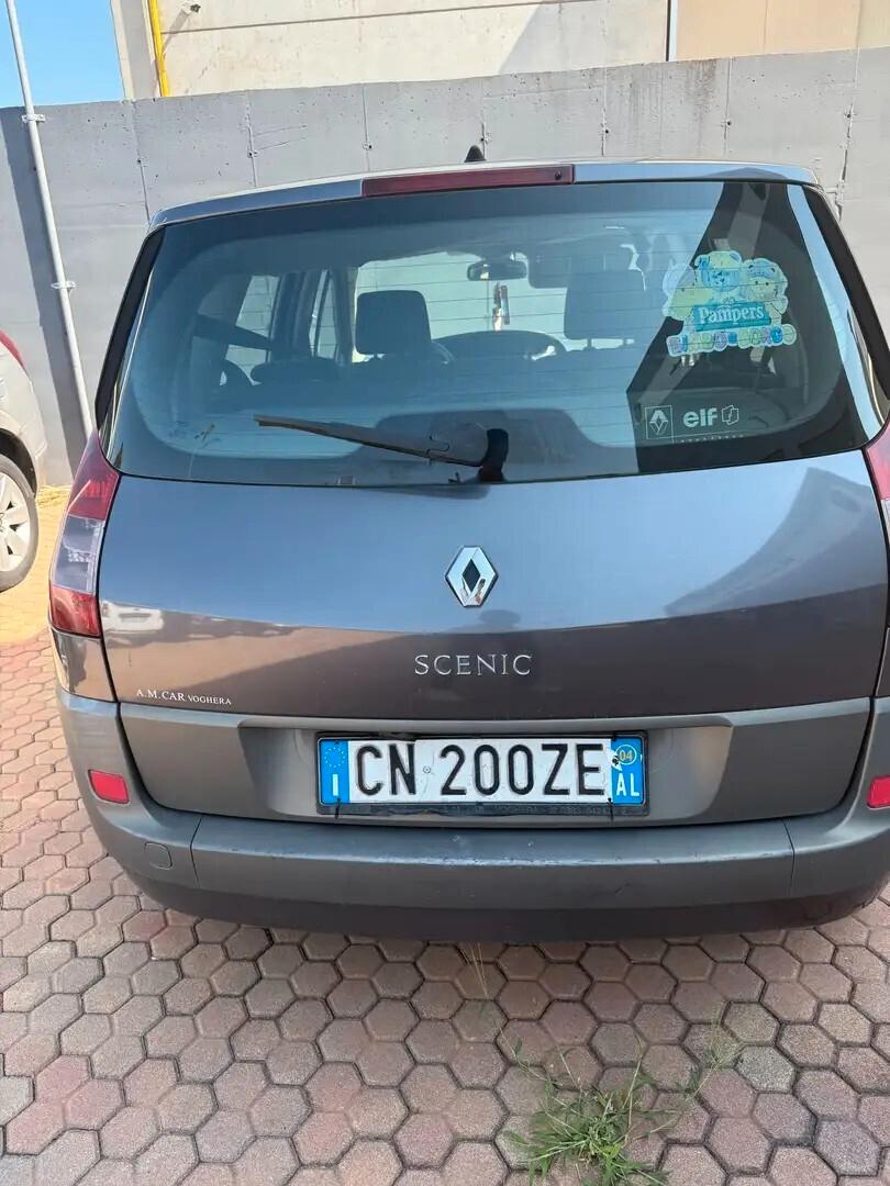 Renault Scenic Grand Scénic 1.9 dCi Luxe Dynamique