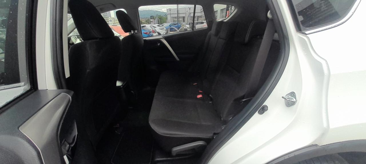 Toyota RAV 4 RAV4 2.0 D-4D 2WD Active