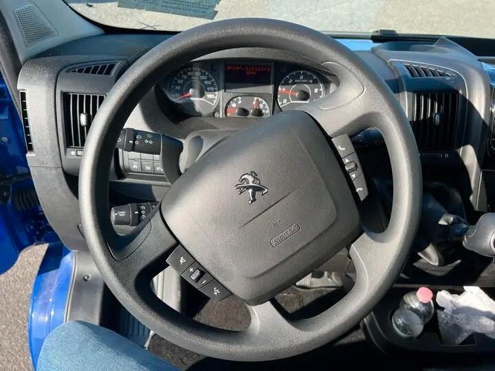 Peugeot Boxer 335 2.2 BlueHDi 140 S&S L2H2