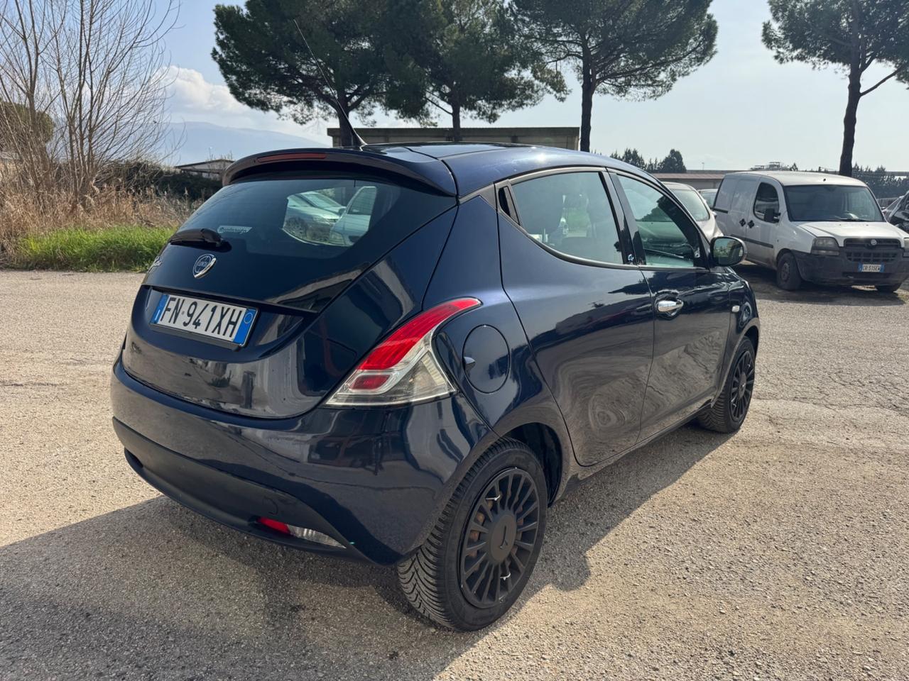 Lancia Ypsilon 1.2 69 CV 5 porte GPL Ecochic Platinum