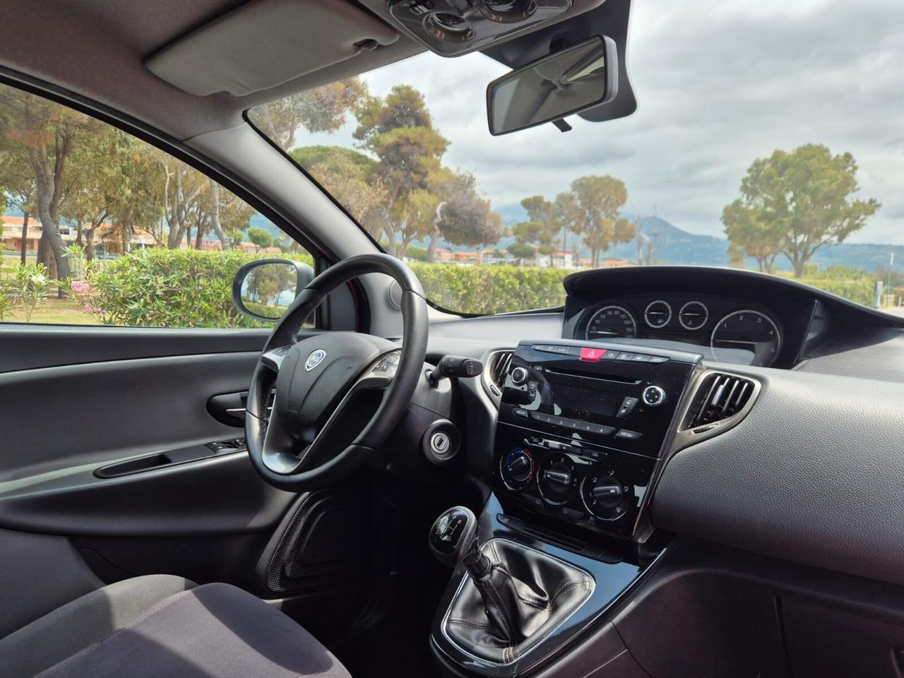 Lancia Ypsilon 1.3 MJT 16V 95 CV 5 porte S&S Gold