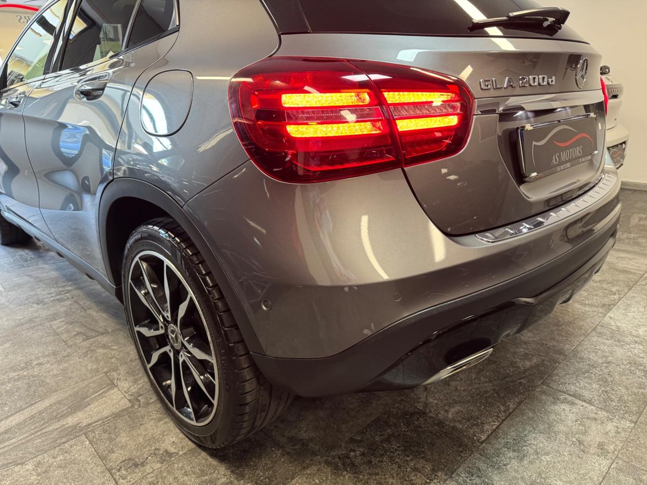 Mercedes-benz GLA 200 d Automatic Sport Tetto apribile