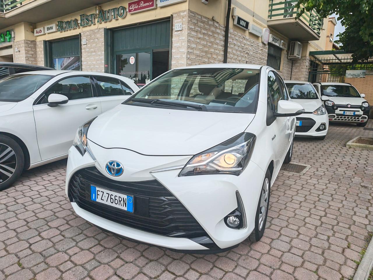 Toyota Yaris 1.5 Hybrid 5 porte Business