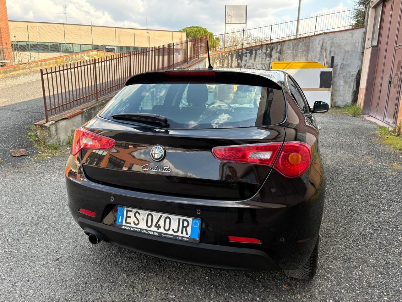 Alfa Romeo Giulietta 1.6 JTDm-2 105 CV Distinctive