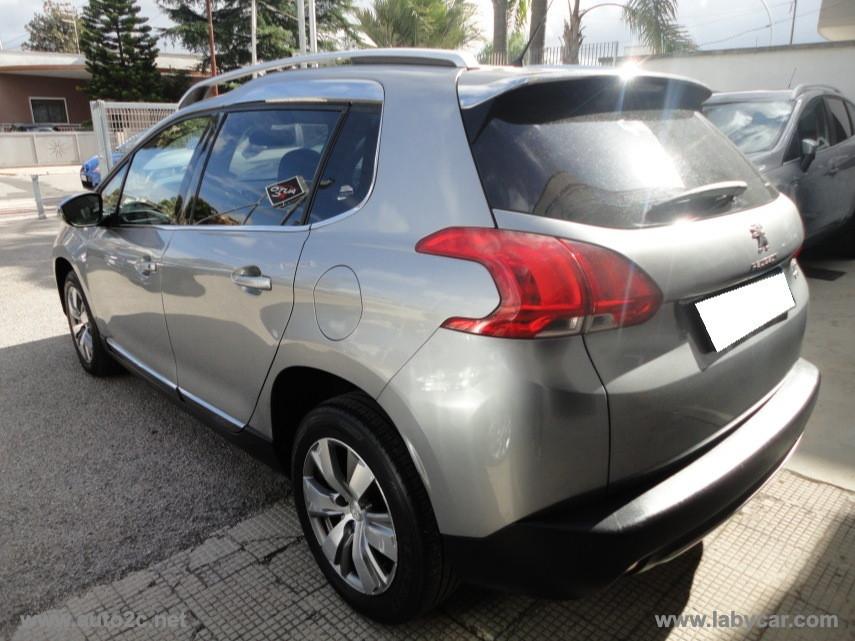 PEUGEOT 2008 1.6 e-HDi 92 CV S&S Urban Cross