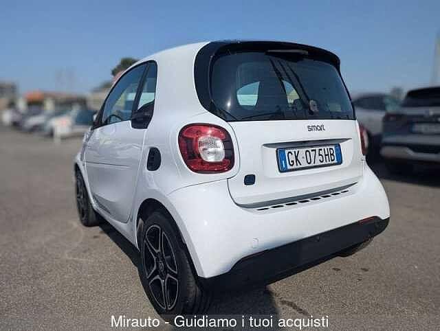 Smart fortwo EQ Pulse - VISIBILE IN VIA TIBURTINA 1064