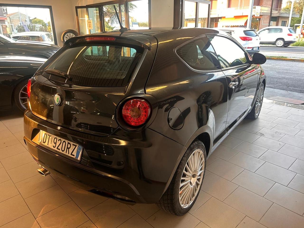 Alfa Romeo MiTo 1.4 T 155 CV Distinctive Sport Pack
