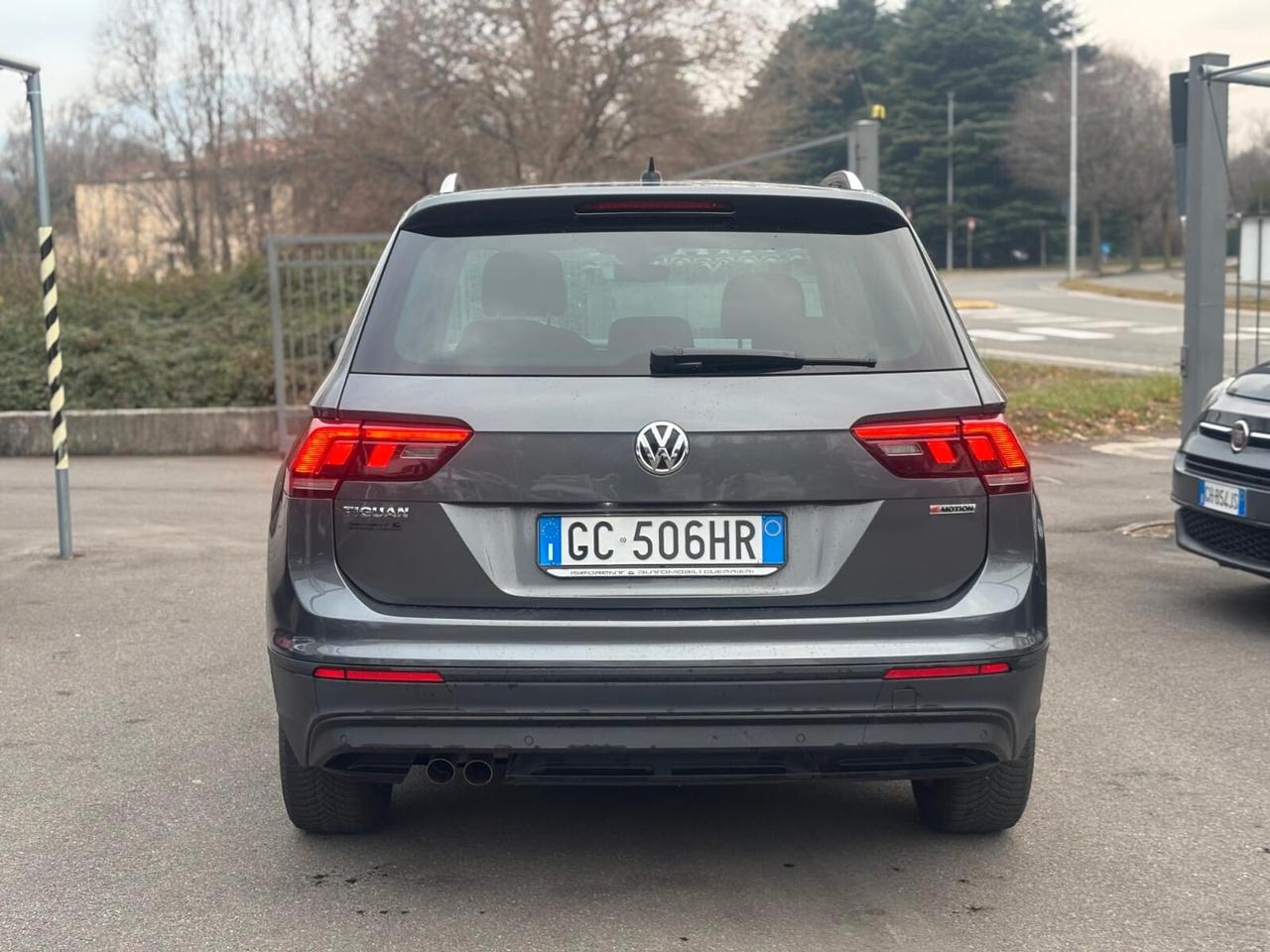 Volkswagen Tiguan 2.0 TDI SCR DSG 4MOTION Business BMT