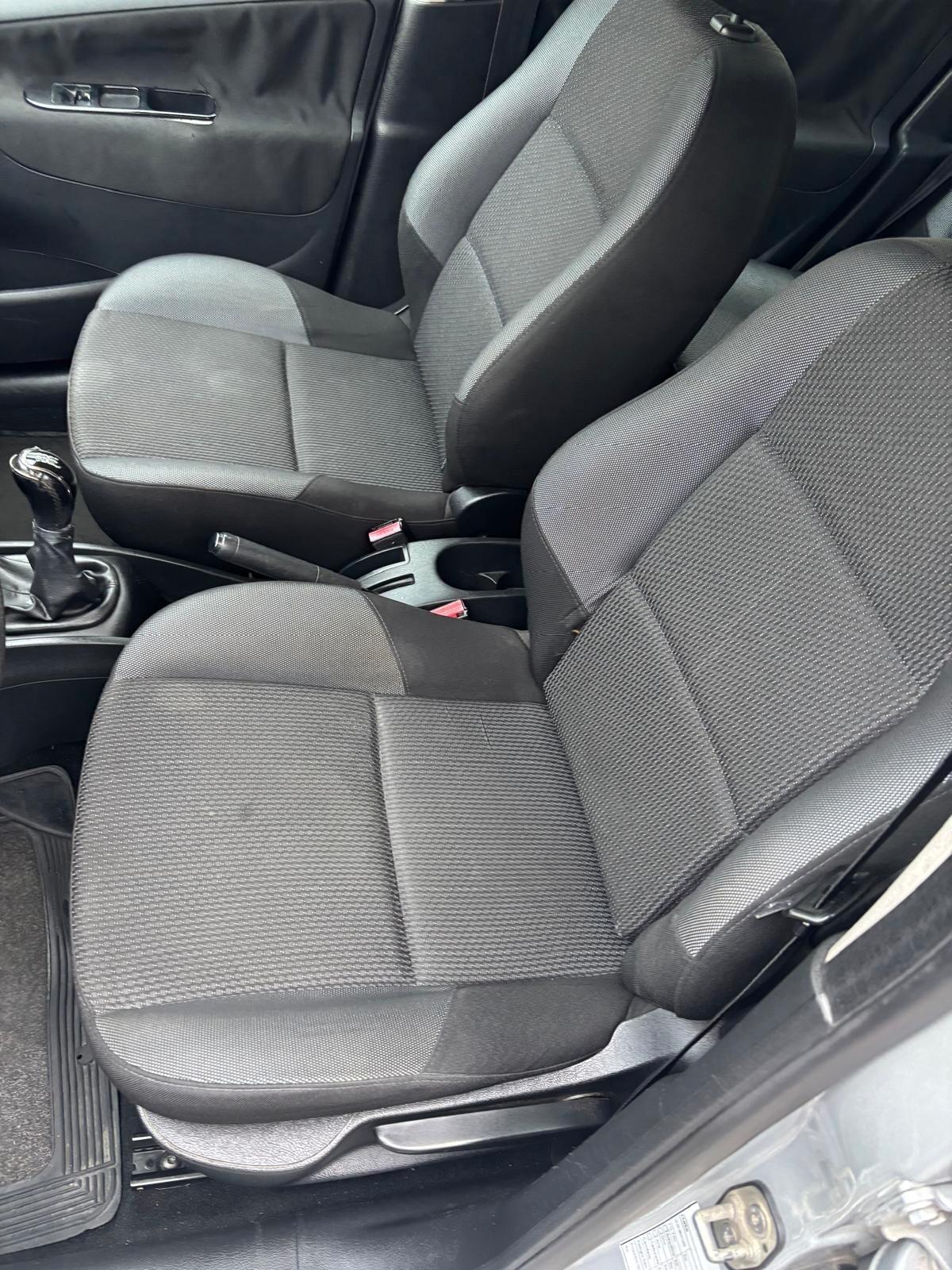 Peugeot 207 1.4 HDi 70CV 5p. Active