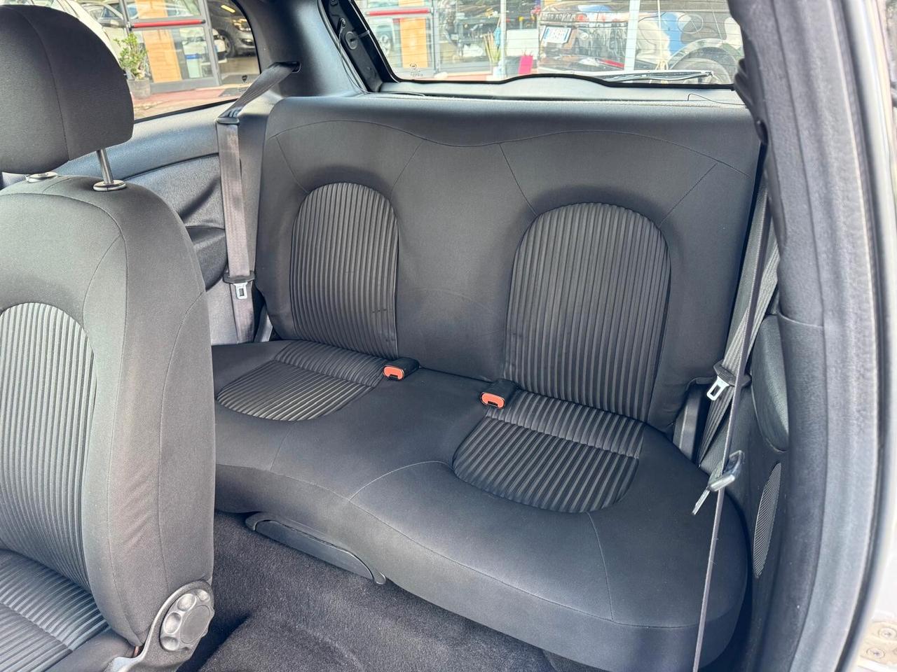 Lancia Ypsilon 1.3 MULTIJET 75CV NEOPAT 2010