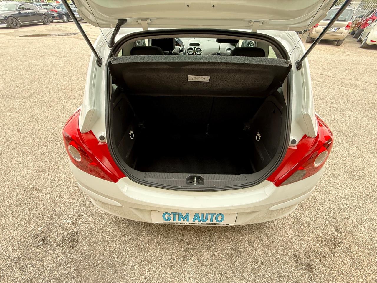 Opel Corsa 1.2 3 porte - 77000KM