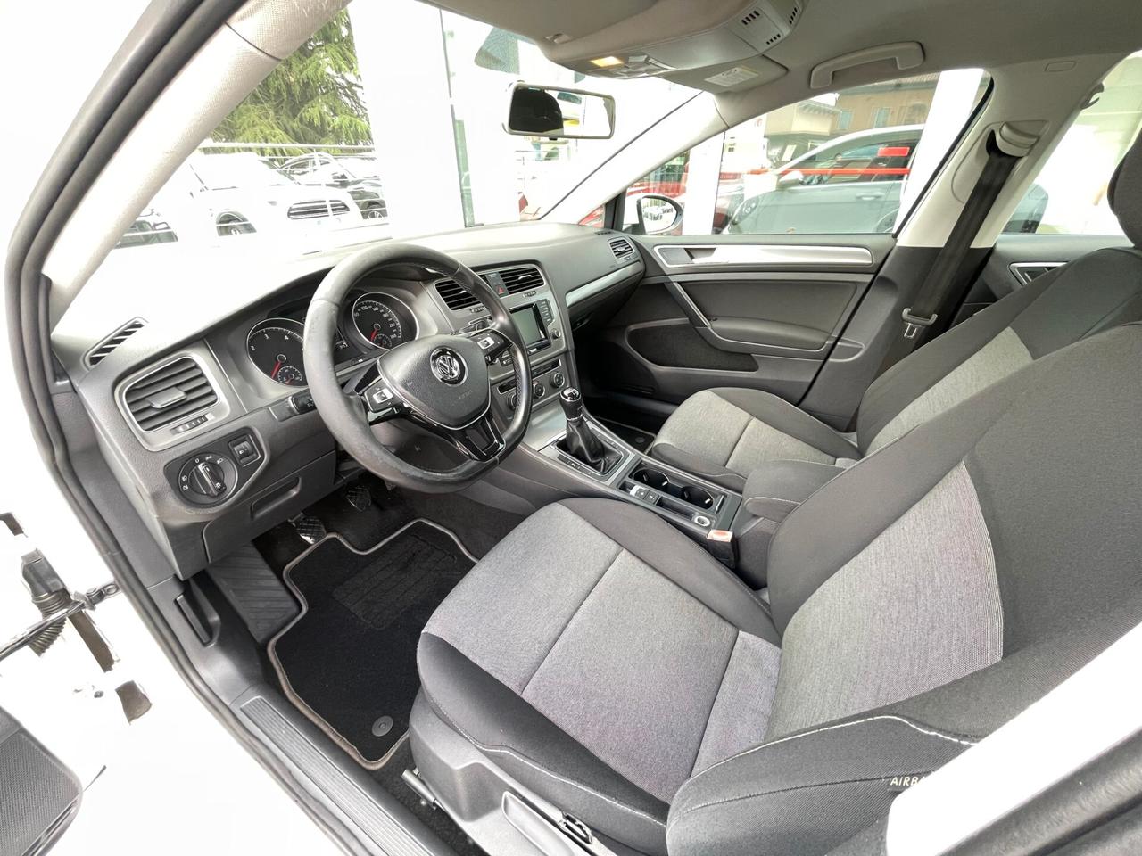 Volkswagen Golf 1.6 TDI 5p. Trendline BlueMotion Technology