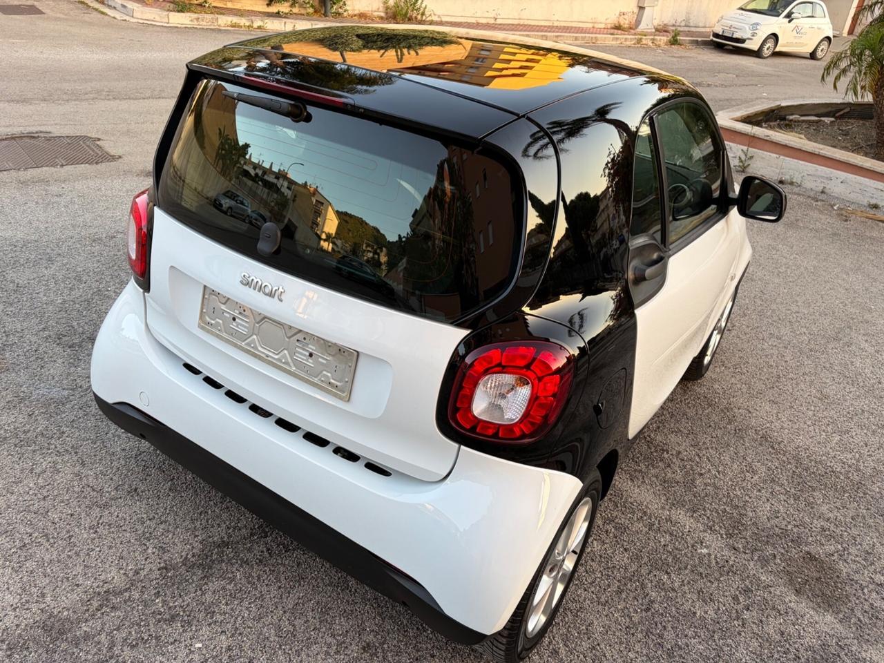 Smart ForTwo 1000 62 kW coupé passion