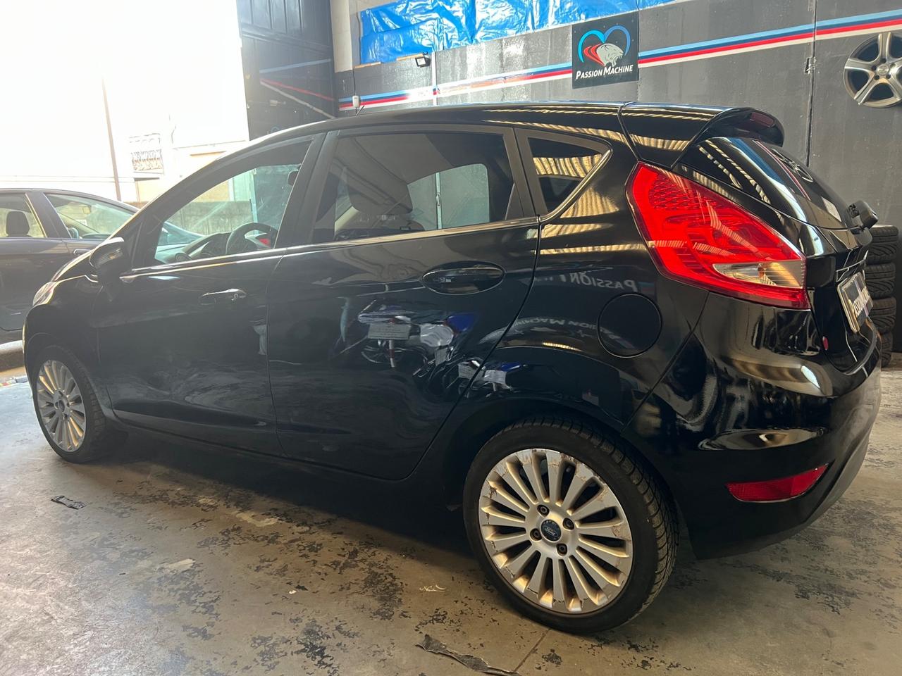 Ford Fiesta 1.4 5 porte Bz.- GPL Titanium
