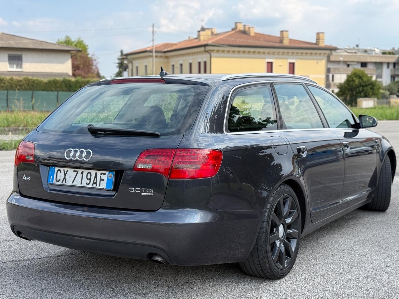 Audi A6 Avant 3.0 V6 TDI quattro tiptronic NO SUPERBOLLO