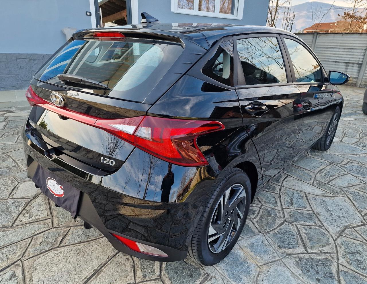 Hyundai i20 1.0 T-GDI 48V iMT ConnectLine 100cv - neopatentati