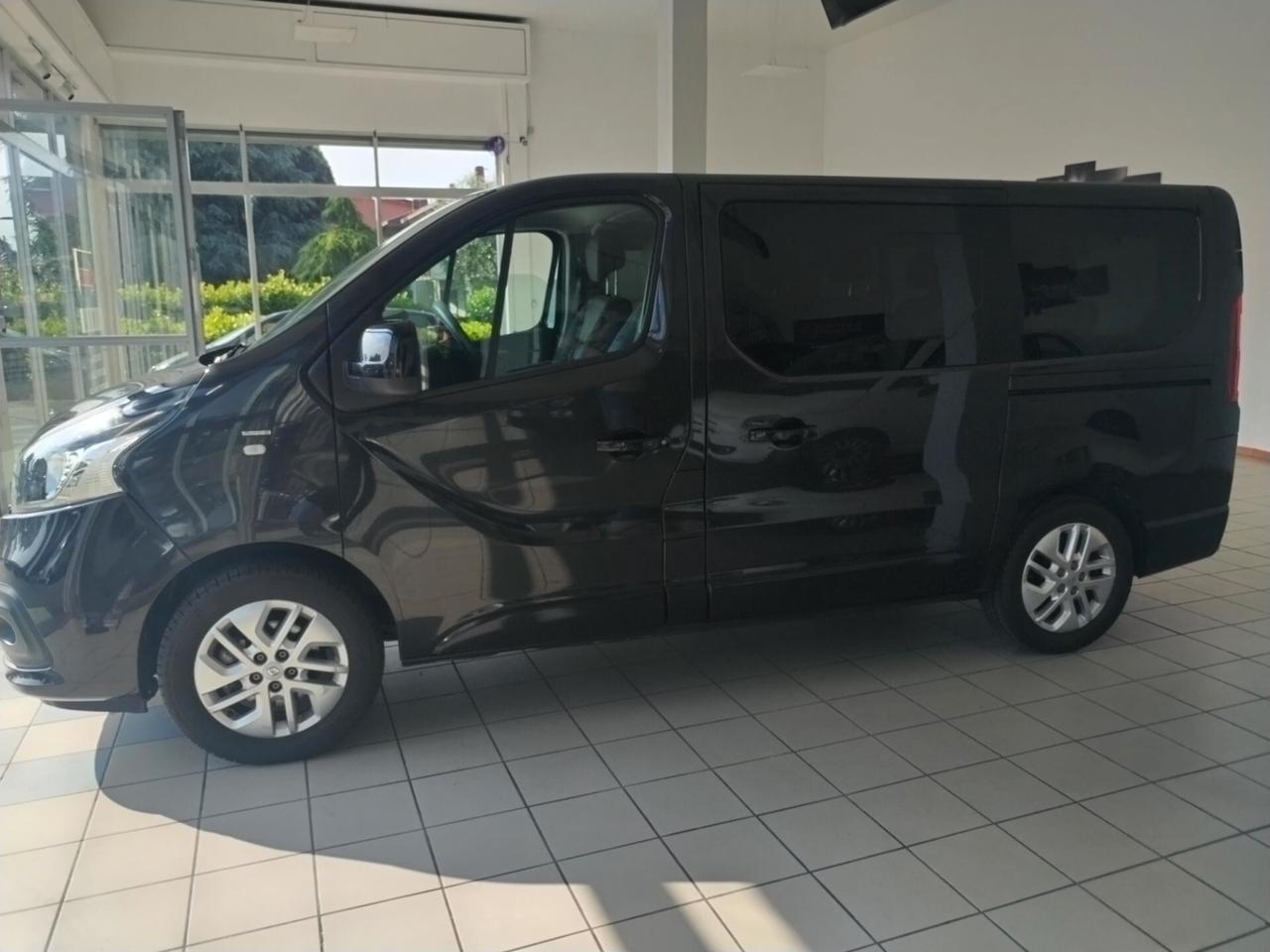 Renault Trafic T27 1.6 dCi 145CV 8POSTI