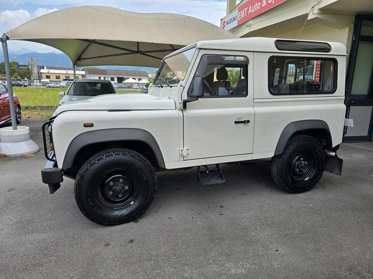 Land Rover Defender 90 2.4 TD4 Station Wagon S N1