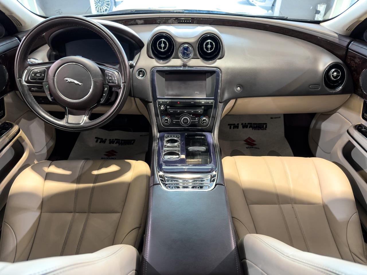 Jaguar XJ 3.0d V6 Premium Luxury - TETTO *SEDE DI TERRANUOVA*