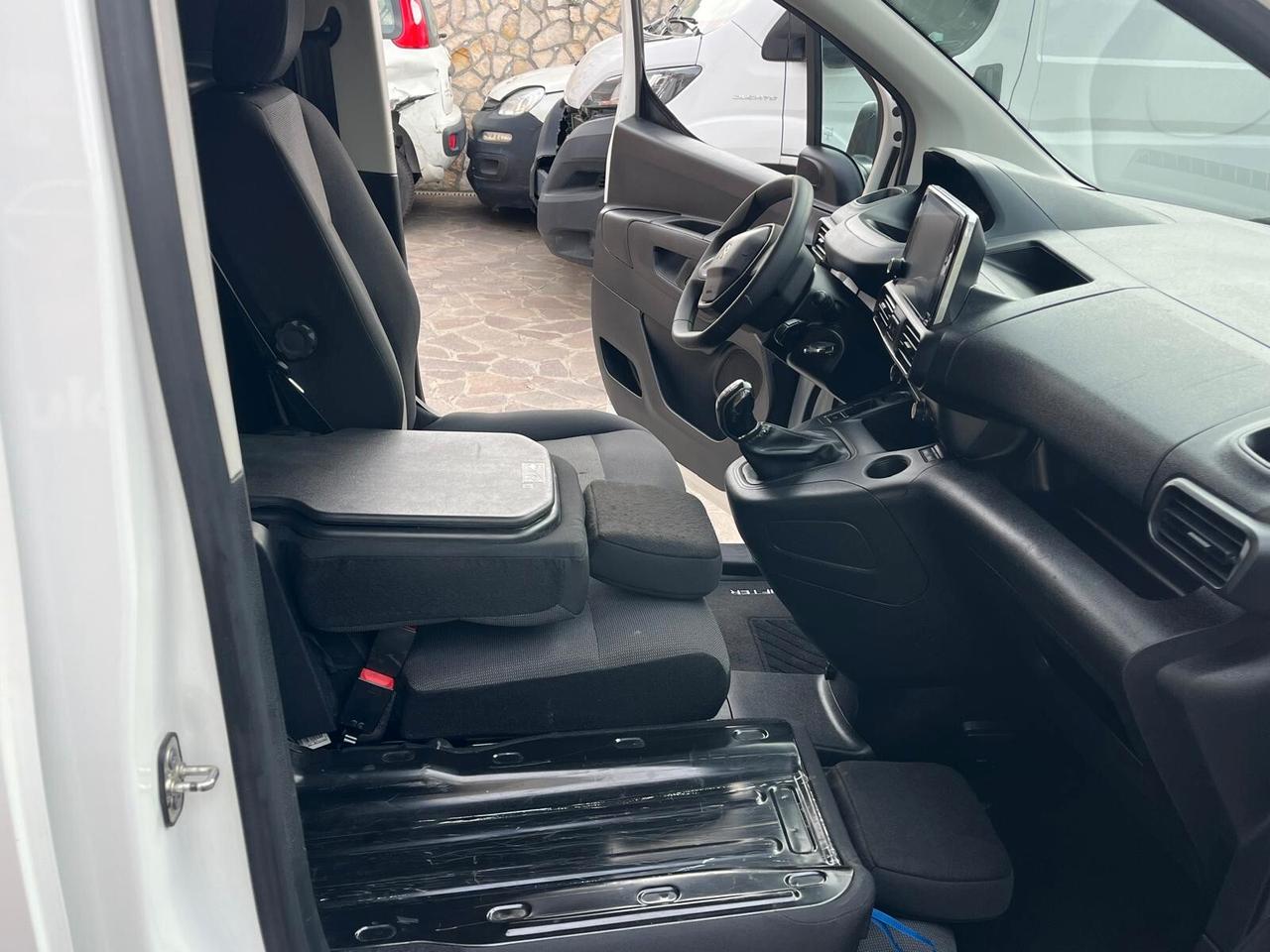 Peugeot Partner 1.5 Motore Nuovo Full optional Prezzo Finito