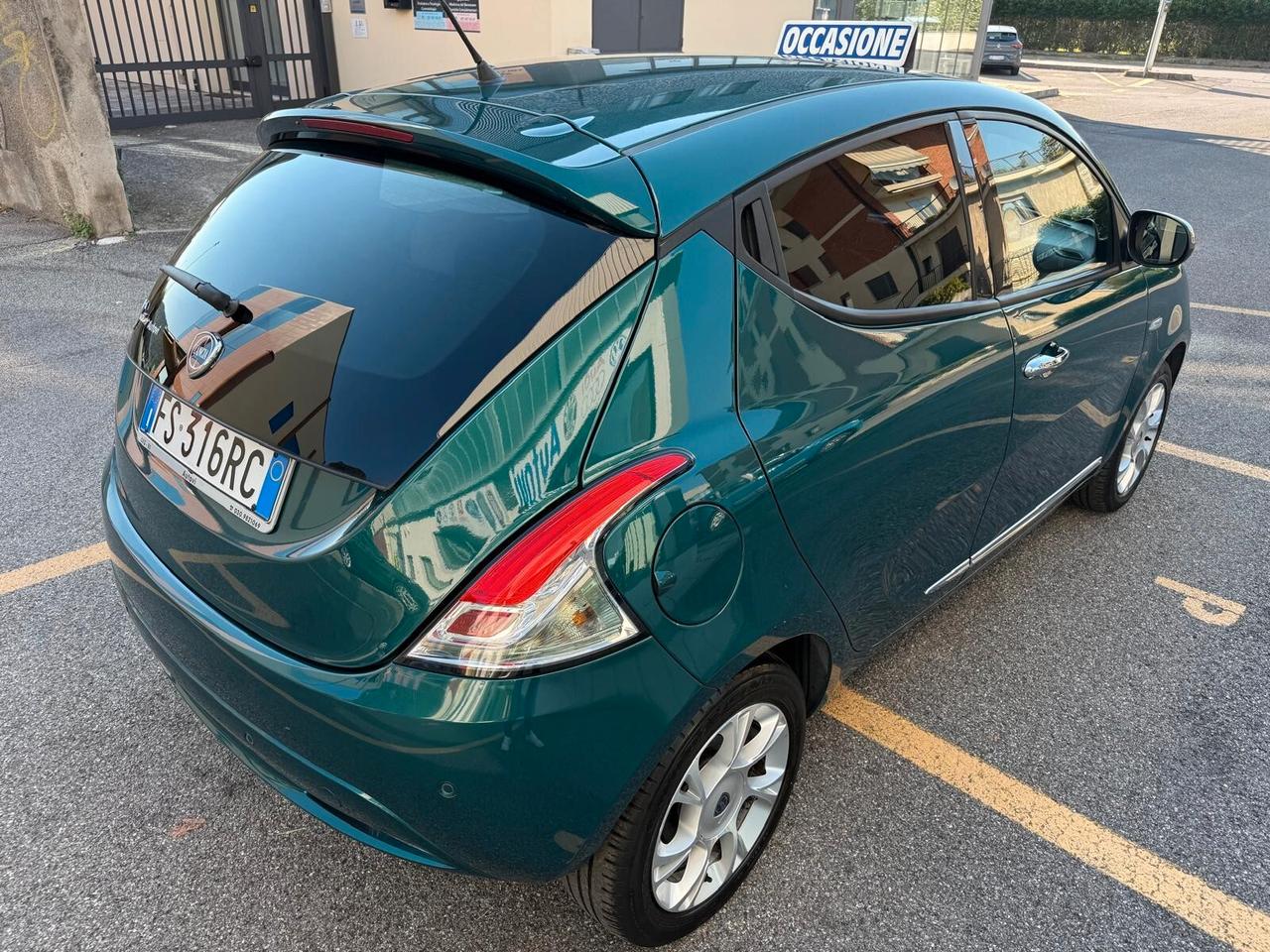 Lancia Ypsilon 1.2 69 CV 5 porte Platinum ***OK NEOPATENTATI***