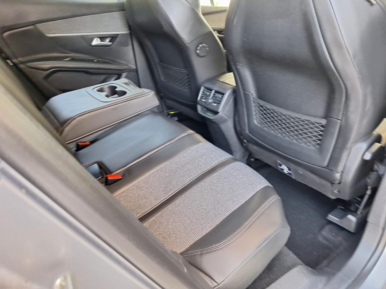 Peugeot 3008 BlueHDi 130 S&S Allure