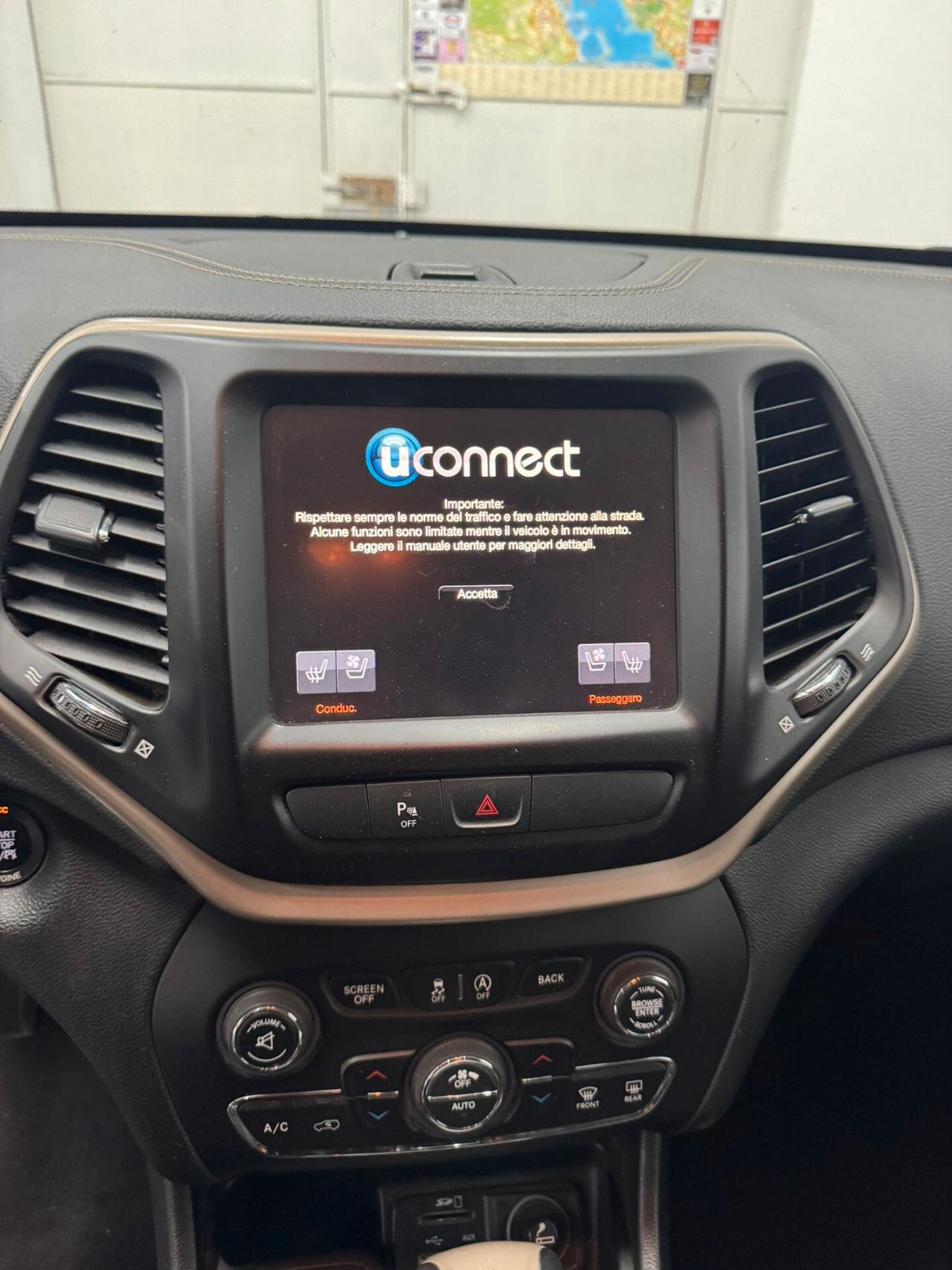 Jeep Cherokee 2.2 Mjt II 4WD Active Drive I Overland