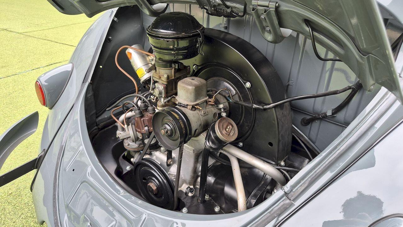 Volkswagen Maggiolino “Ovalino“ Standard Ragtop Sunroof - 1957