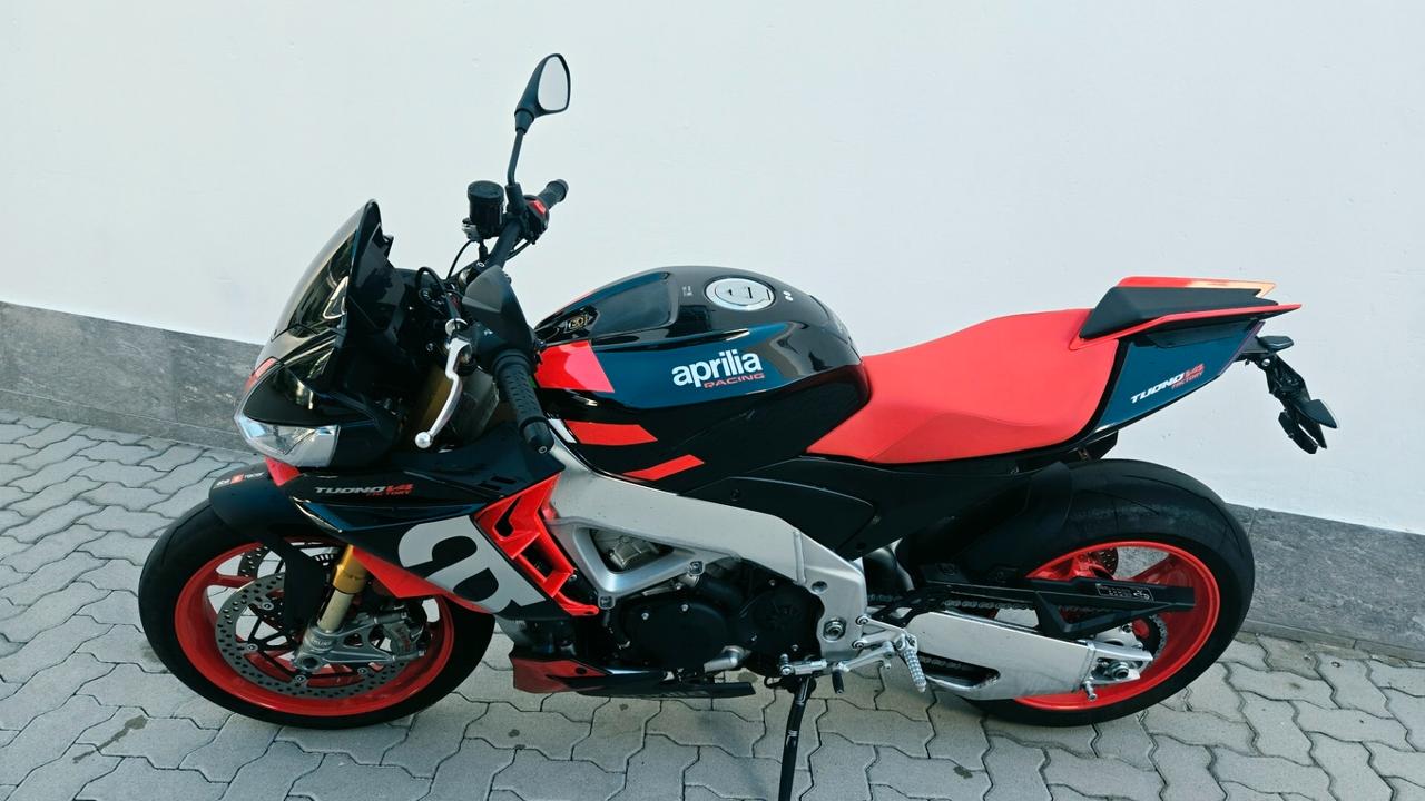 Aprilia Tuono V4 1100 FACTORY