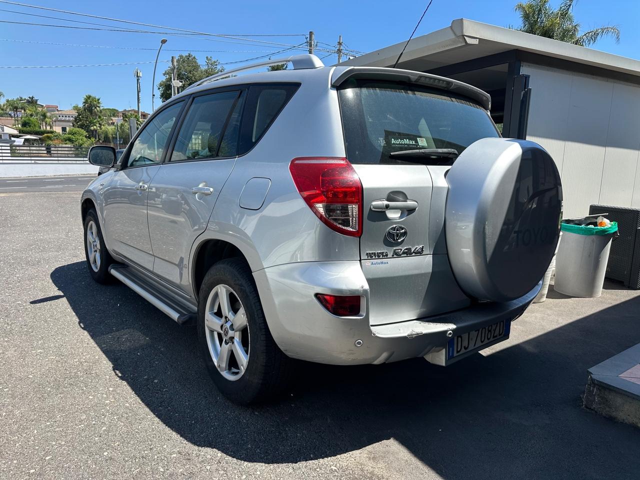 Toyota RAV 4 RAV4 2.2 D-4D 136 CV Luxury