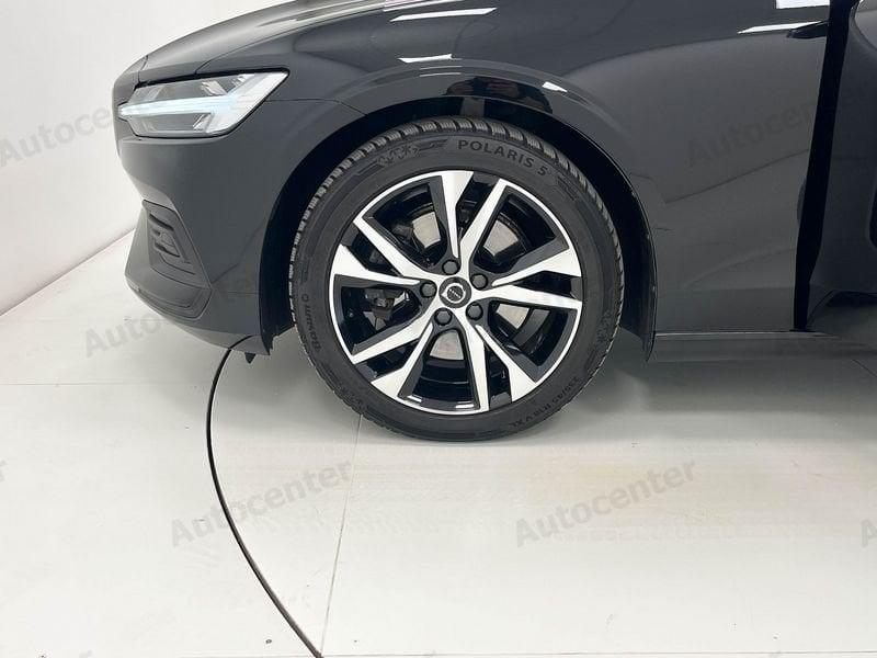 Volvo V60 B3 (bz) 163CV AUT CORE **AUTOCARRO N1**