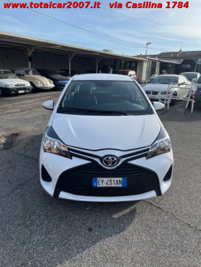 TOYOTA Yaris 1.0 5 porte Lounge