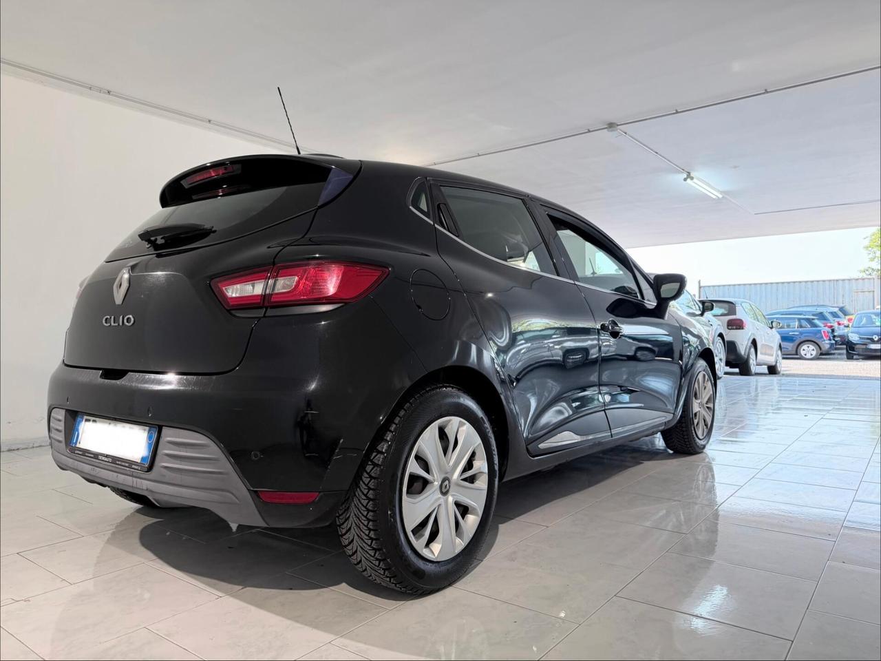 Renault Clio dCi 8V 75 CV Start&Stop 5 porte Energy Duel