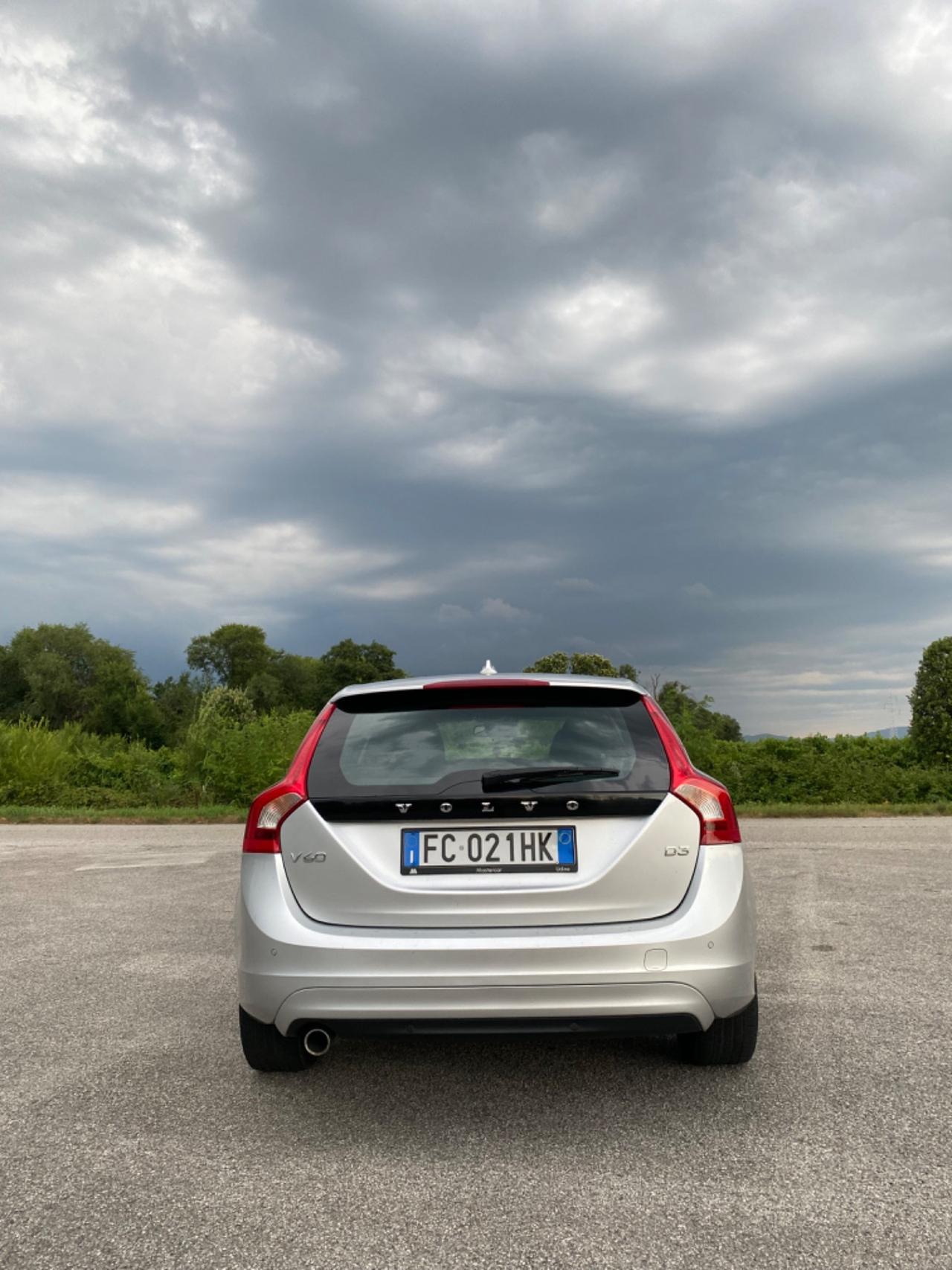 Volvo V60 D3 Geartronic Momentum