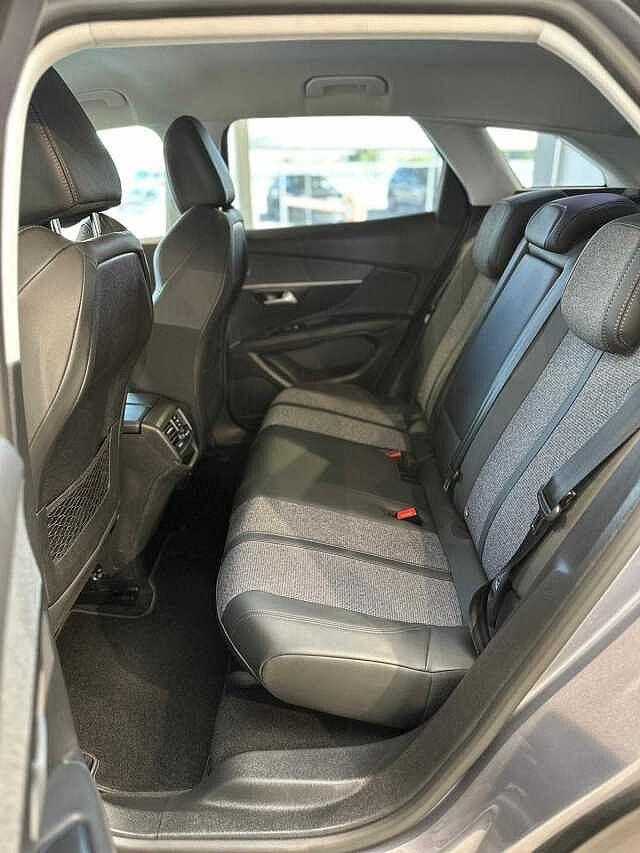 Peugeot 3008 BlueHDi 130 S&S Allure