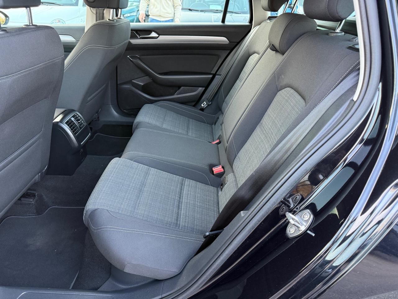 Volkswagen Passat Variant 2.0 150 Cv SCR EVO DSG Business