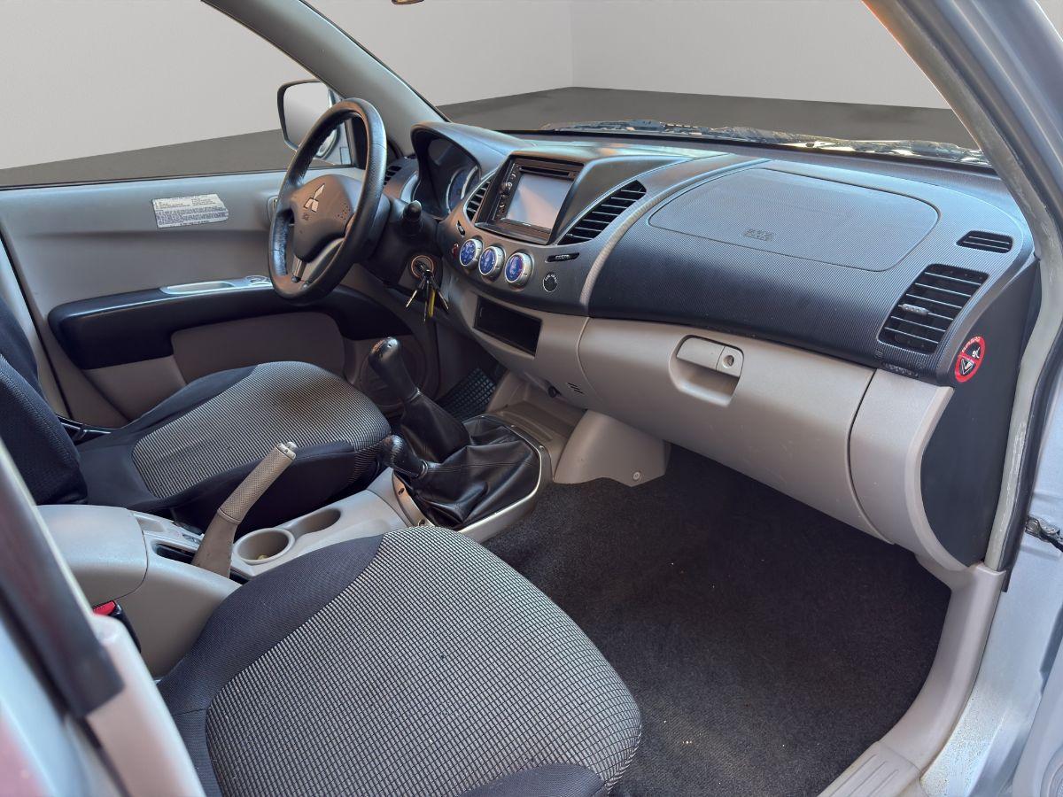MITSUBISHI - L200 Cab IV 2006 d.cab 2.5 di-d 136cv Intense