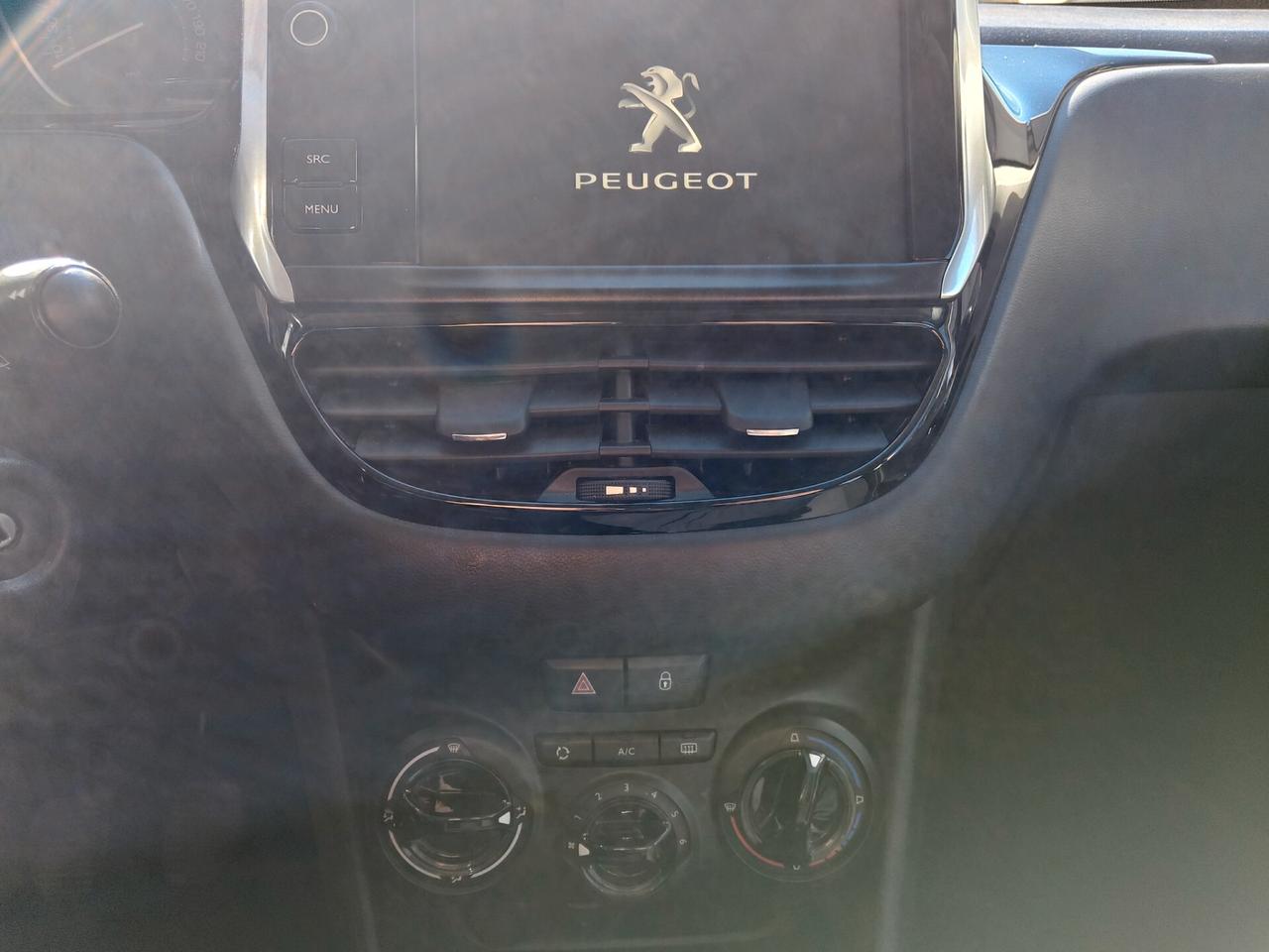 Peugeot 208 PureTech 82 5 porte Allure