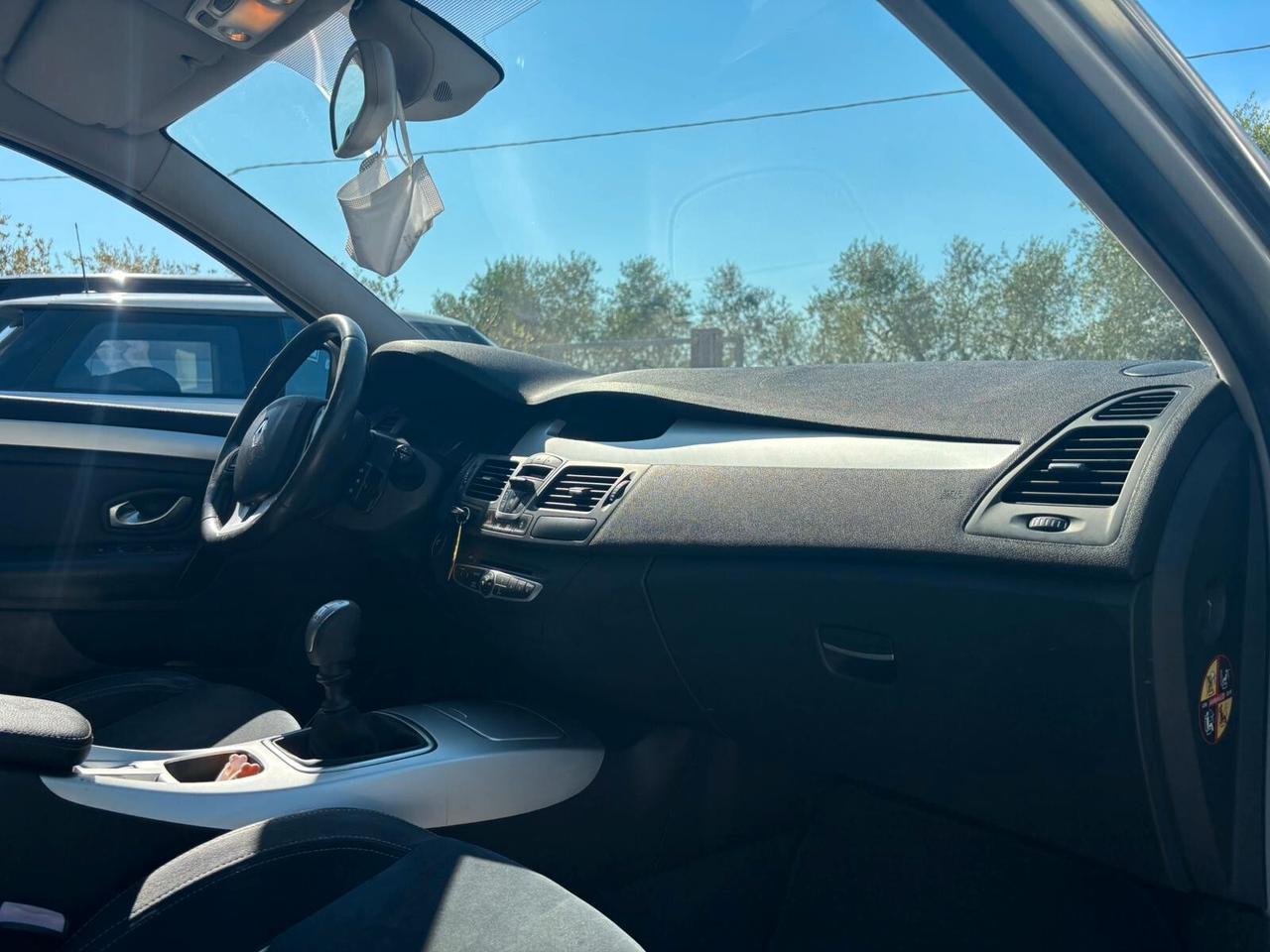Renault Laguna 2.0 dCi 150CV SporTour
