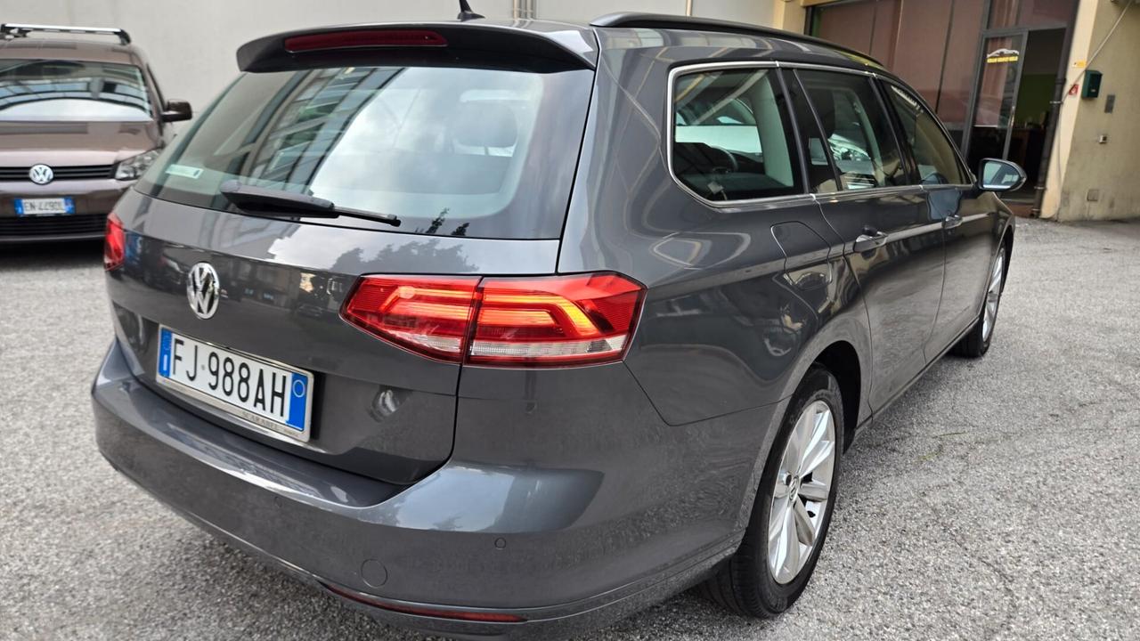 Volkswagen Passat Variant 1.6 TDI SCR DSG Business BMT