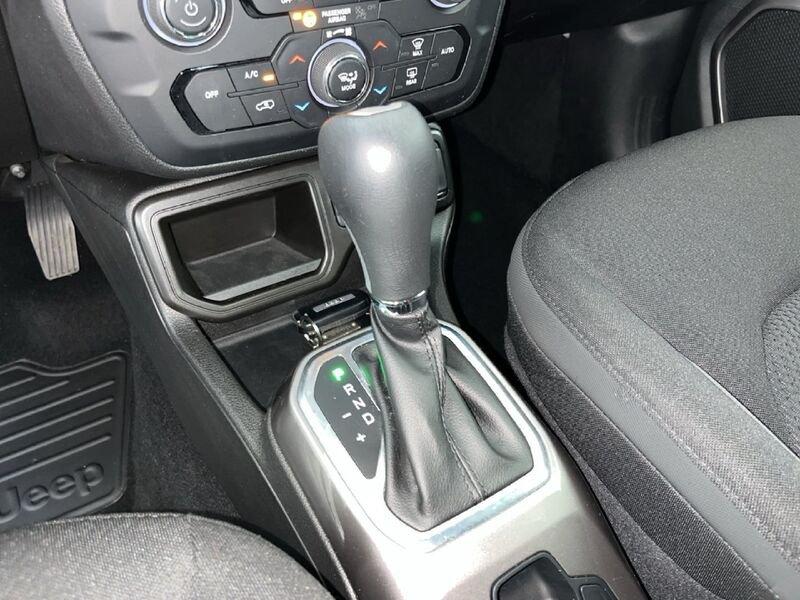 Jeep Renegade 2019 1.5 turbo t4 mhev Limited 2wd 130cv dct