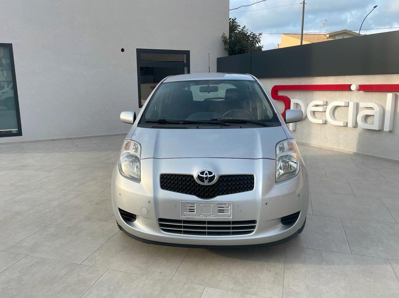 Toyota Yaris 1.3 5 porte