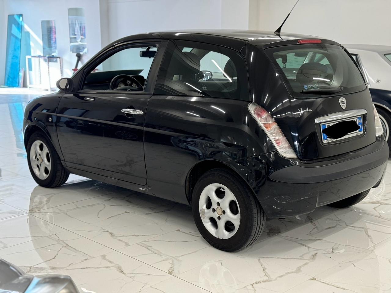 Lancia Ypsilon 1.2 NEOPATENTATI