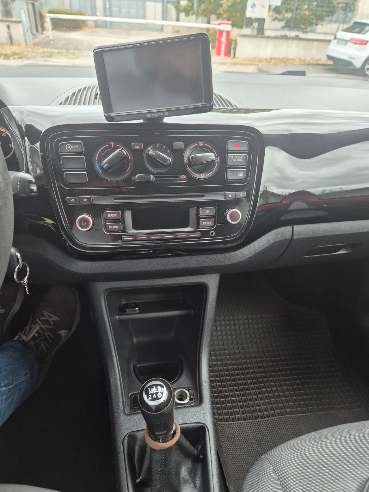 Volkswagen up! 1.0 5p. eco take MOTORE RIFATTO DA 70000KM